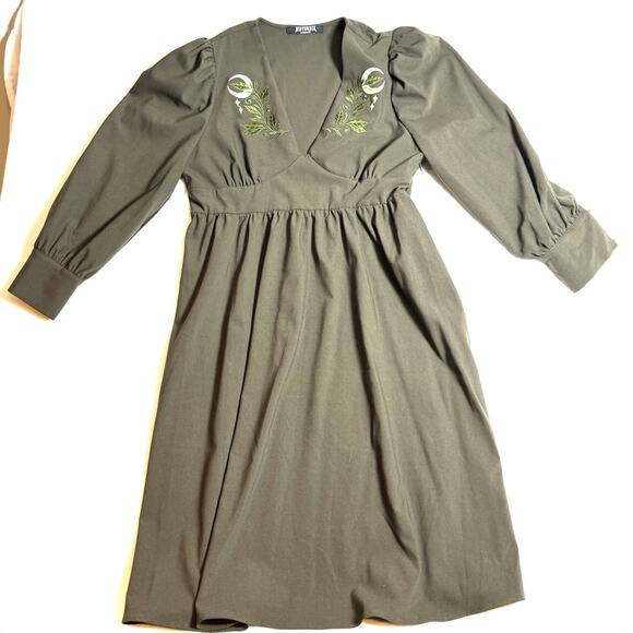 New Disturbia Huldra Embroidered Midi Dress Sz 14 US - Picture 7 of 11